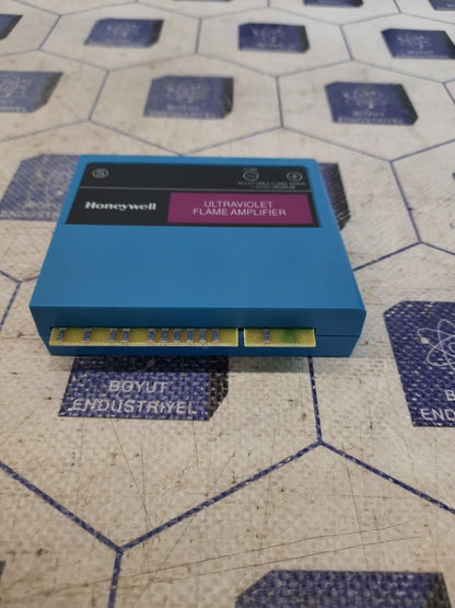 HONEYWELL R7849A 1015 ULTRAVIOLET FLAME AMPLIFIER