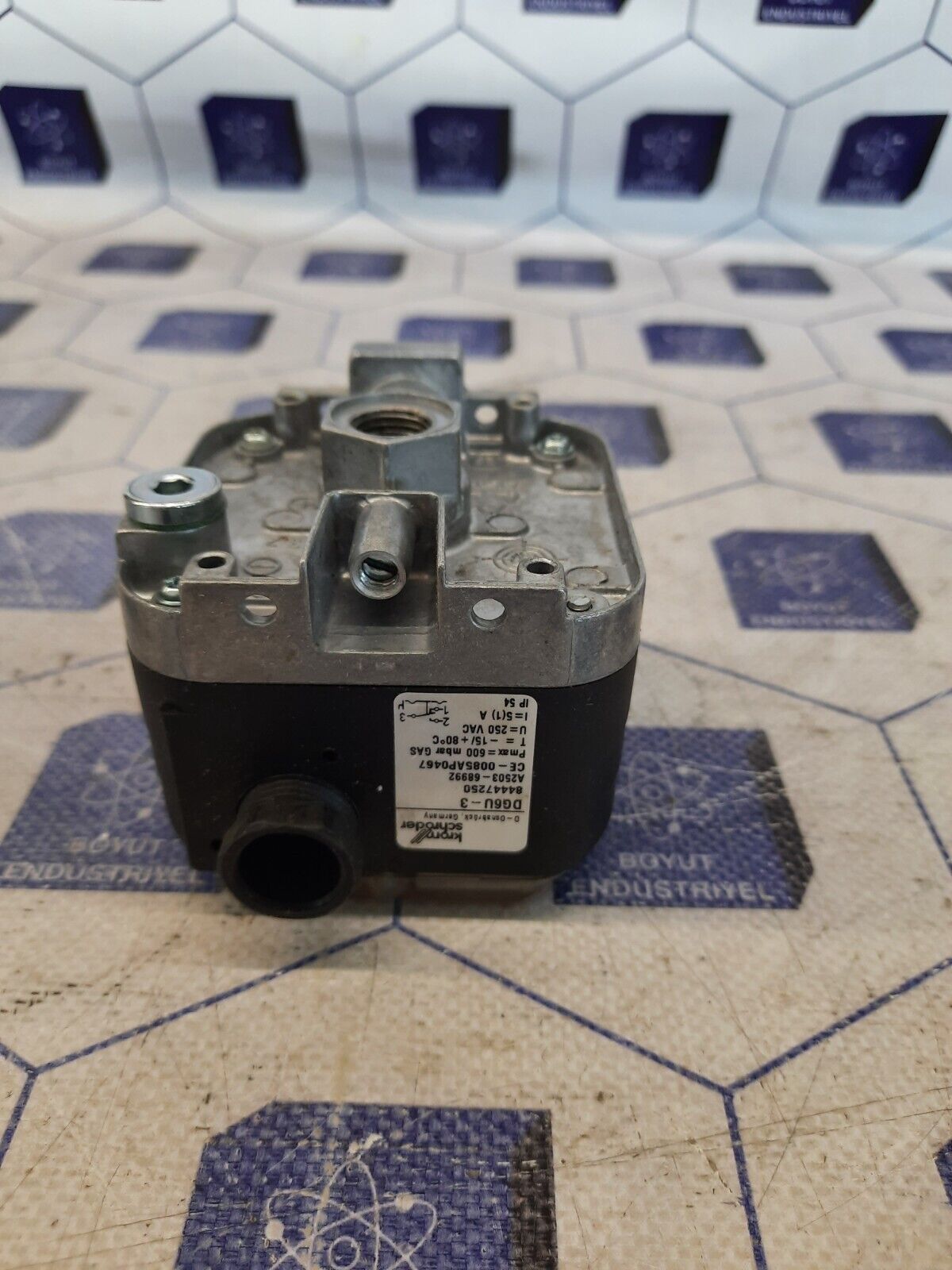 Krom Schroder DG6U-3 Gas Pressure Switch