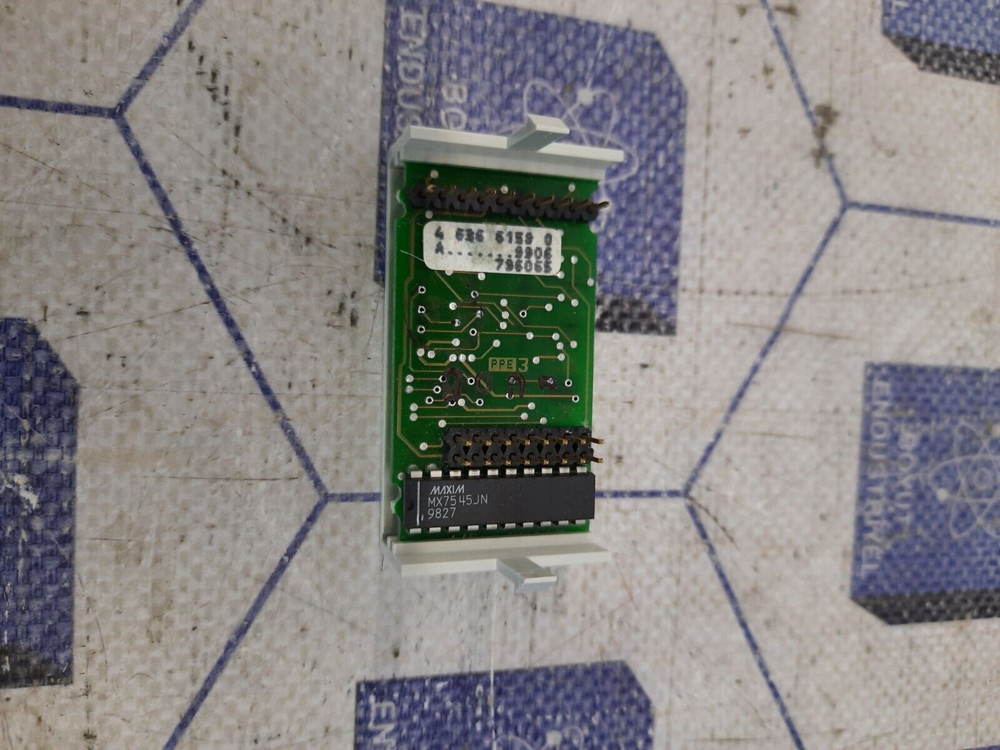 SAIA-BURGESS PCD7.W202 OUTPUT RANGE MODULE VERSION A