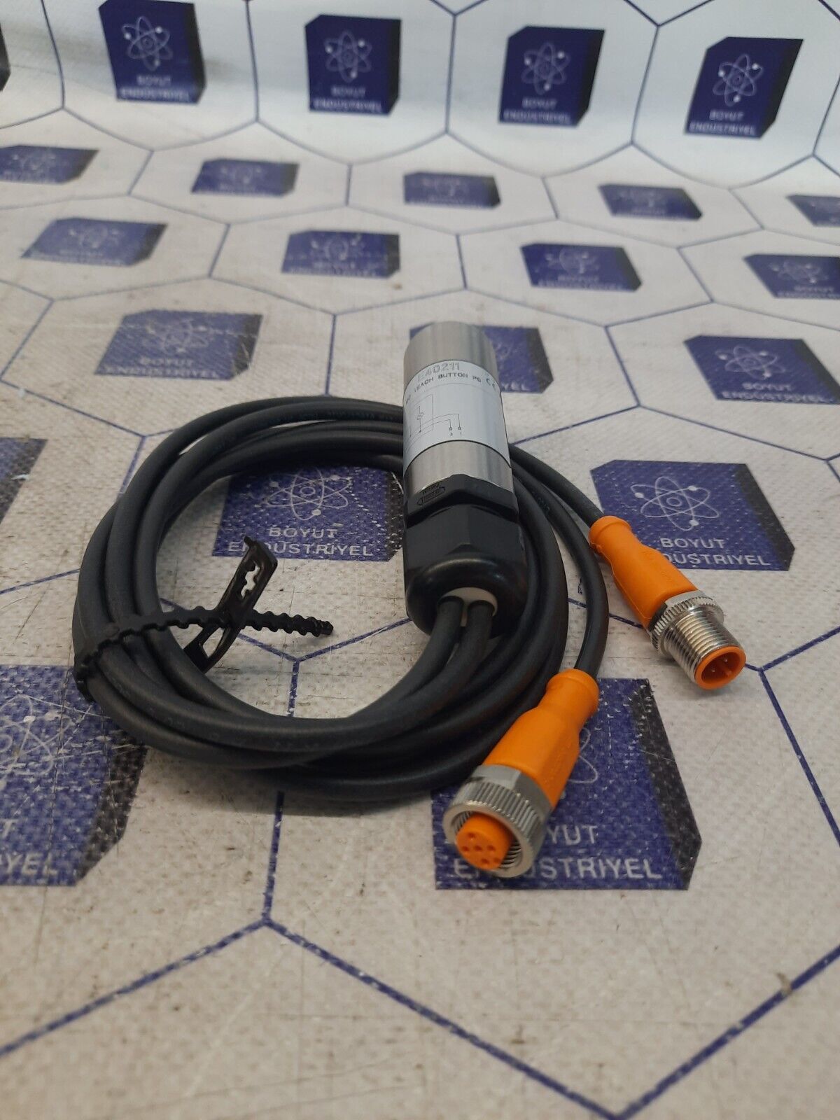 IFM ELECTRONICS E40211 SC TEACH BUTON