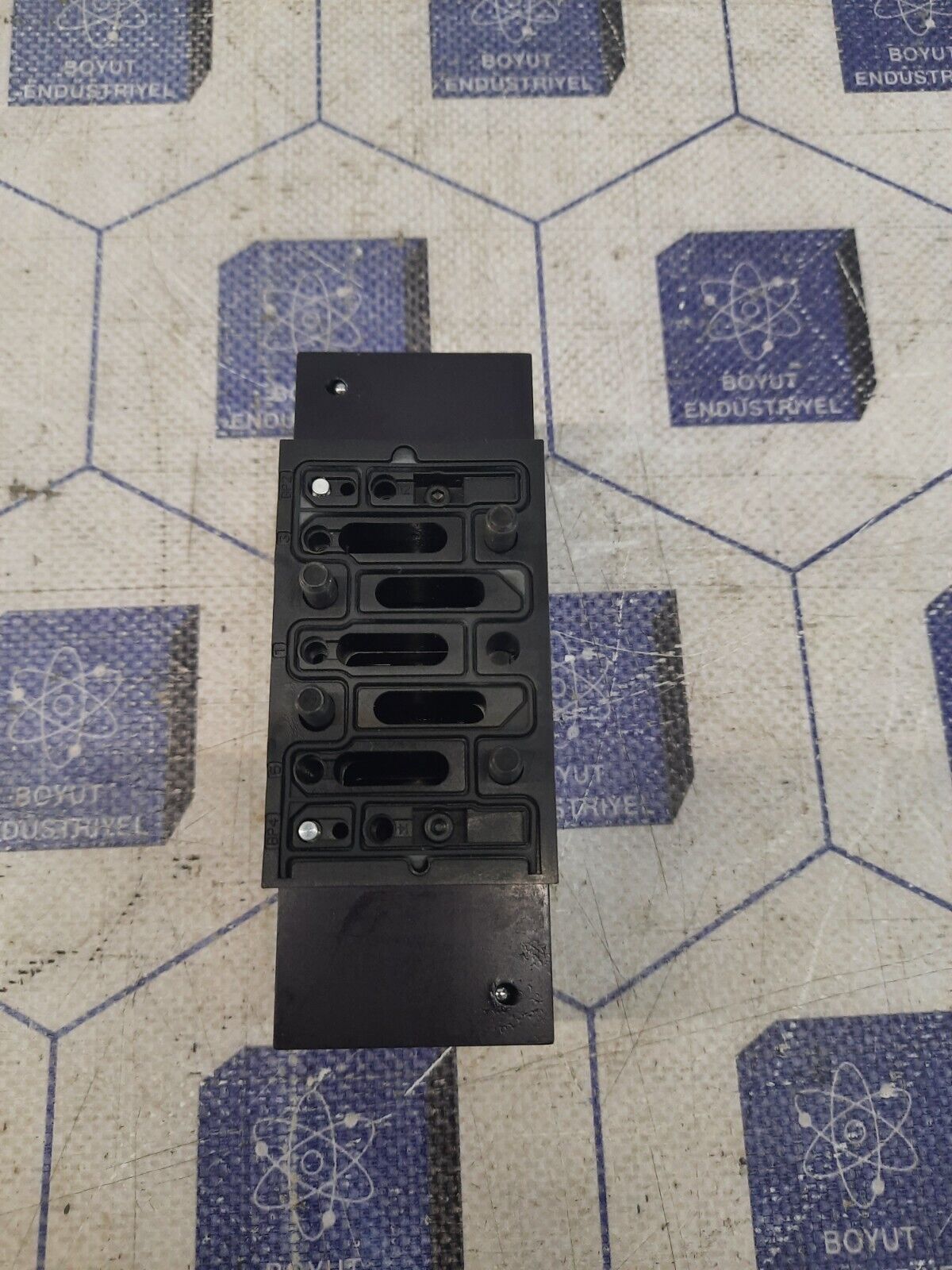 Parker H14WX000XXB 145 PSI (1000 kPa) MAX NO DATA