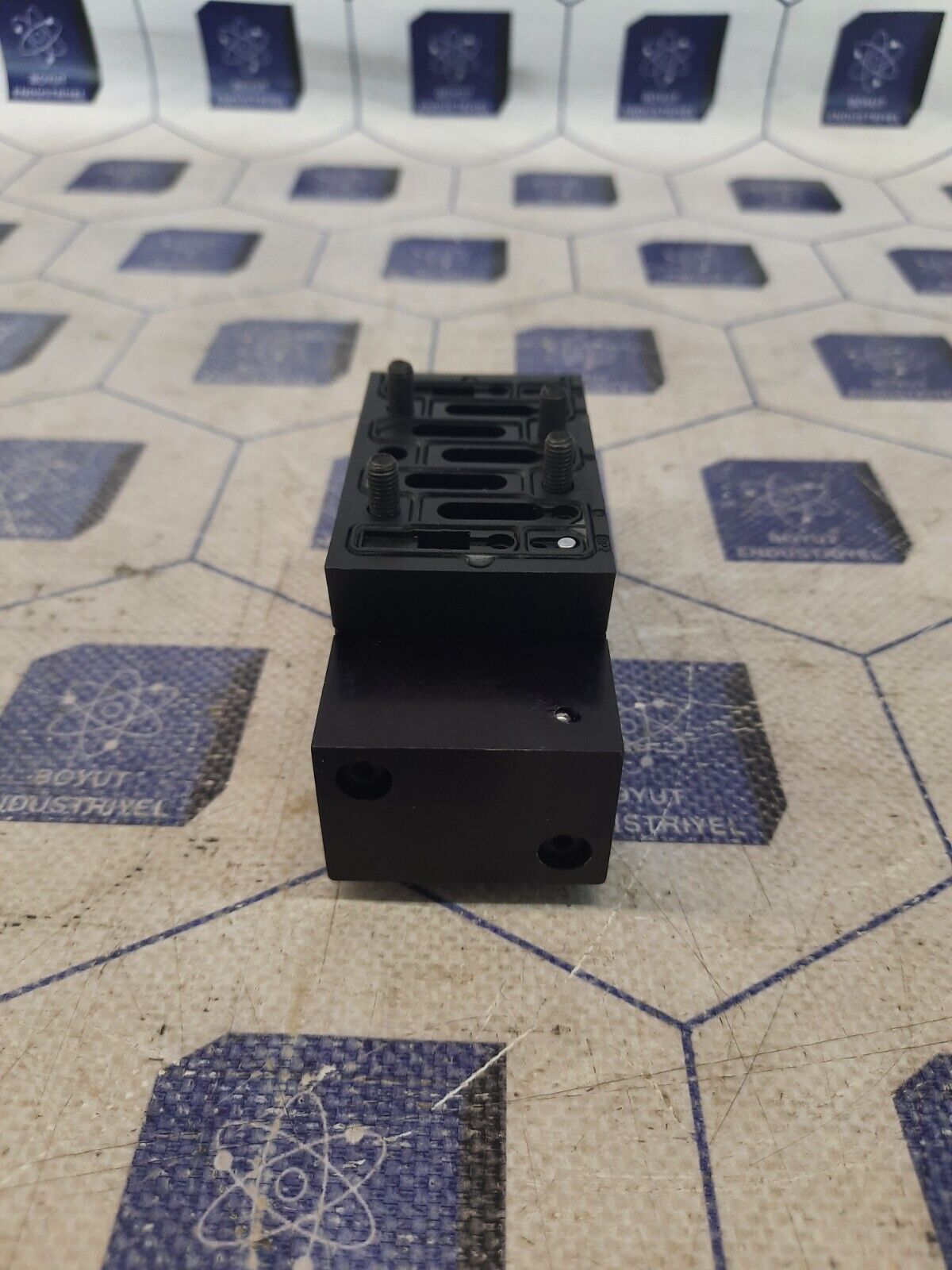 Parker H14WX000XXB 145 PSI (1000 kPa) MAX NO DATA