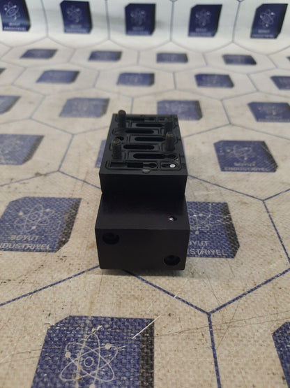 Parker H14WX000XXB 145 PSI (1000 kPa) MAX NO DATA