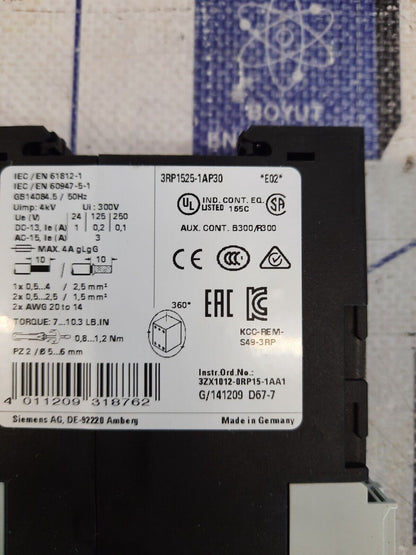 Siemens Sirius 3RP1525-1AP30 Time Delay Relay