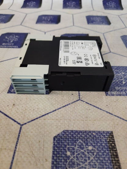 Siemens Sirius 3RP1525-1AP30 Time Delay Relay