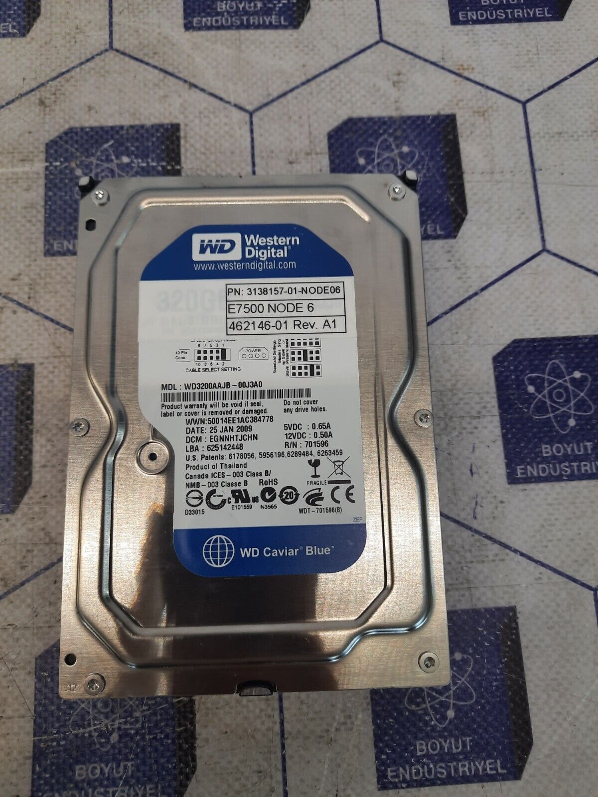 WESTERN DIGITAL WD3200AAJB-00J3A0 (PN:3138157-01-NODE06 REV.A1)