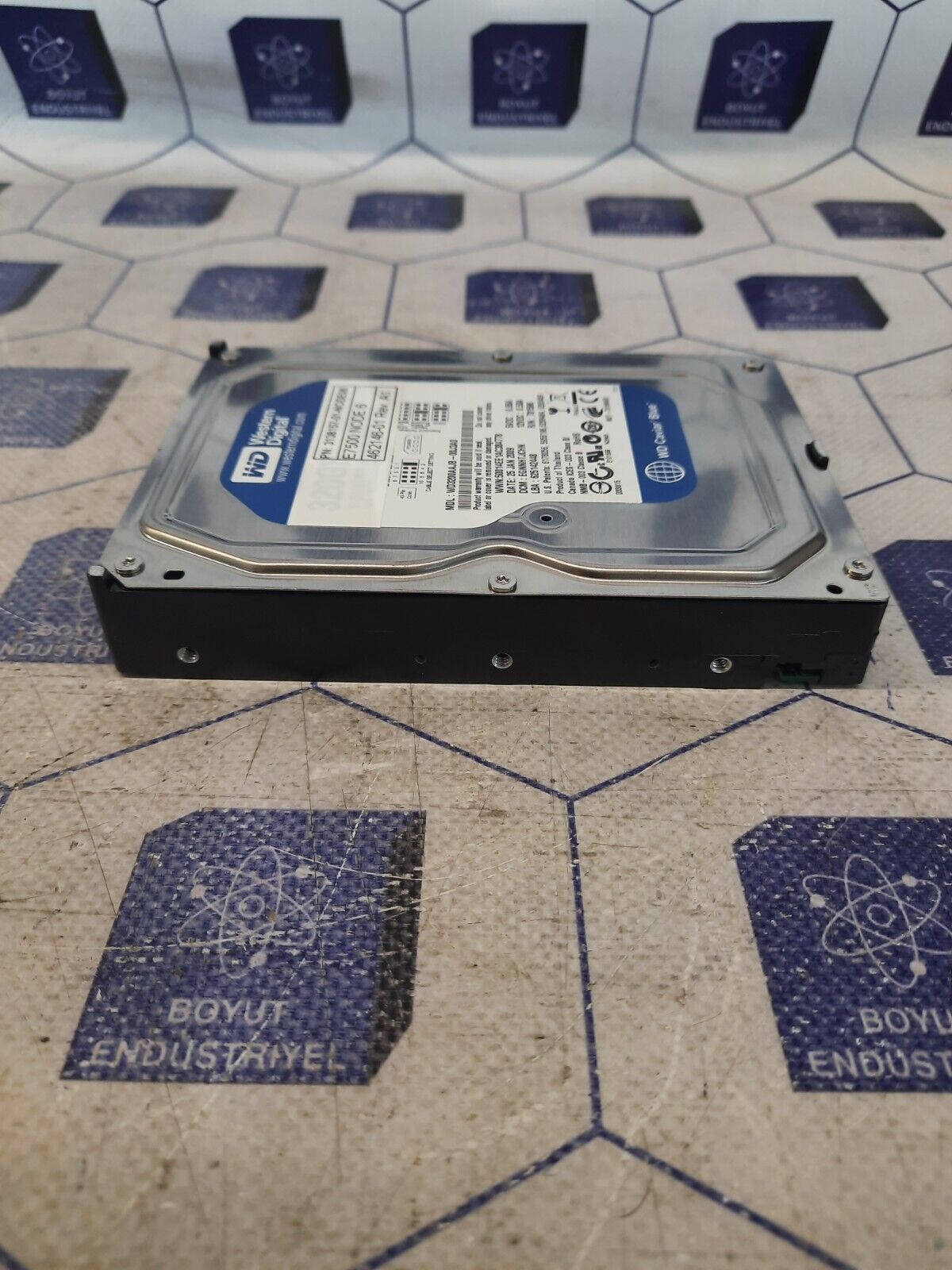 WESTERN DIGITAL WD3200AAJB-00J3A0 (PN:3138157-01-NODE06 REV.A1)