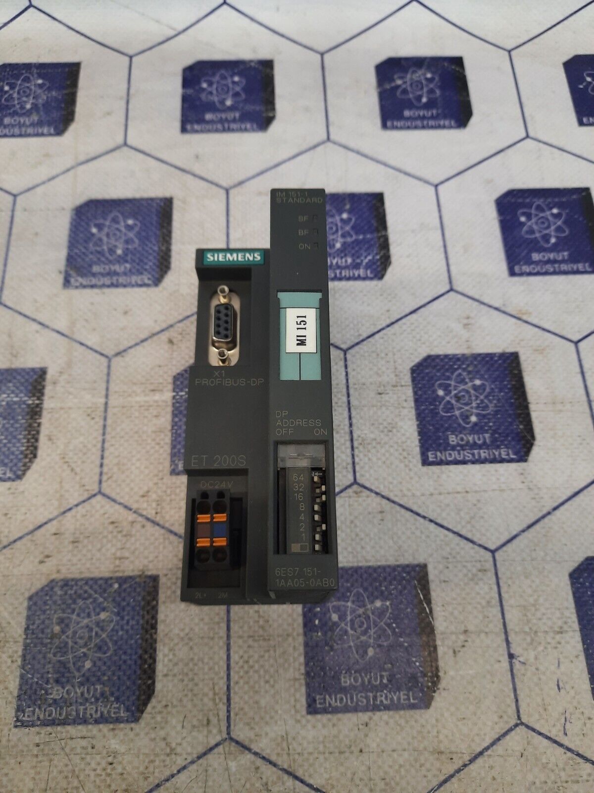 SIEMENS SIMATIC S7 1P 6ES7 151-1AA05-0AB0 INTERFACE MODULE