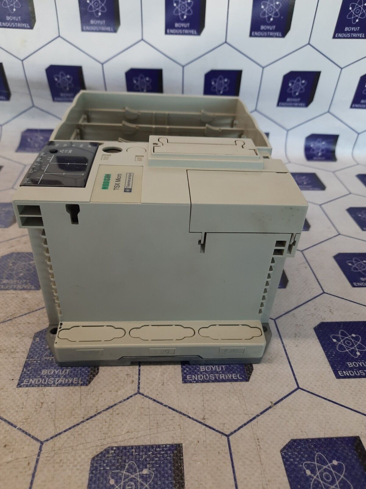 TELEMECANIQUE TSX MICRO  TSX3708001 CONTROLLER MODULE