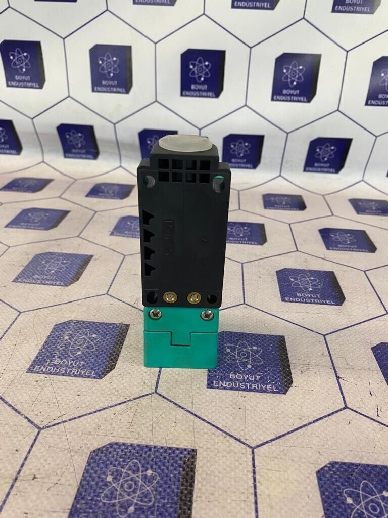 PEPPERL+FUCHS NCB15+U1+N0 D68301 Mannheim SENSOR