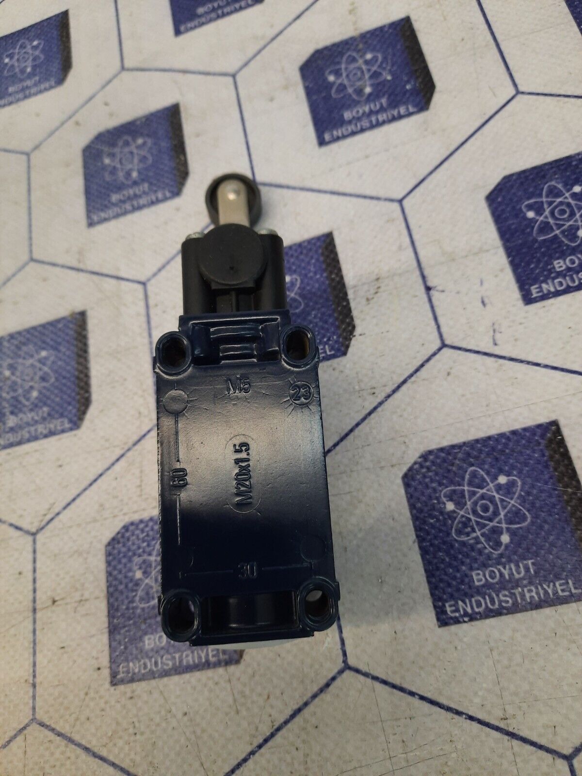 ALIMAK TVH 335-01/01z-2199-2 /  3000 263-957 LIMIT SWITCH