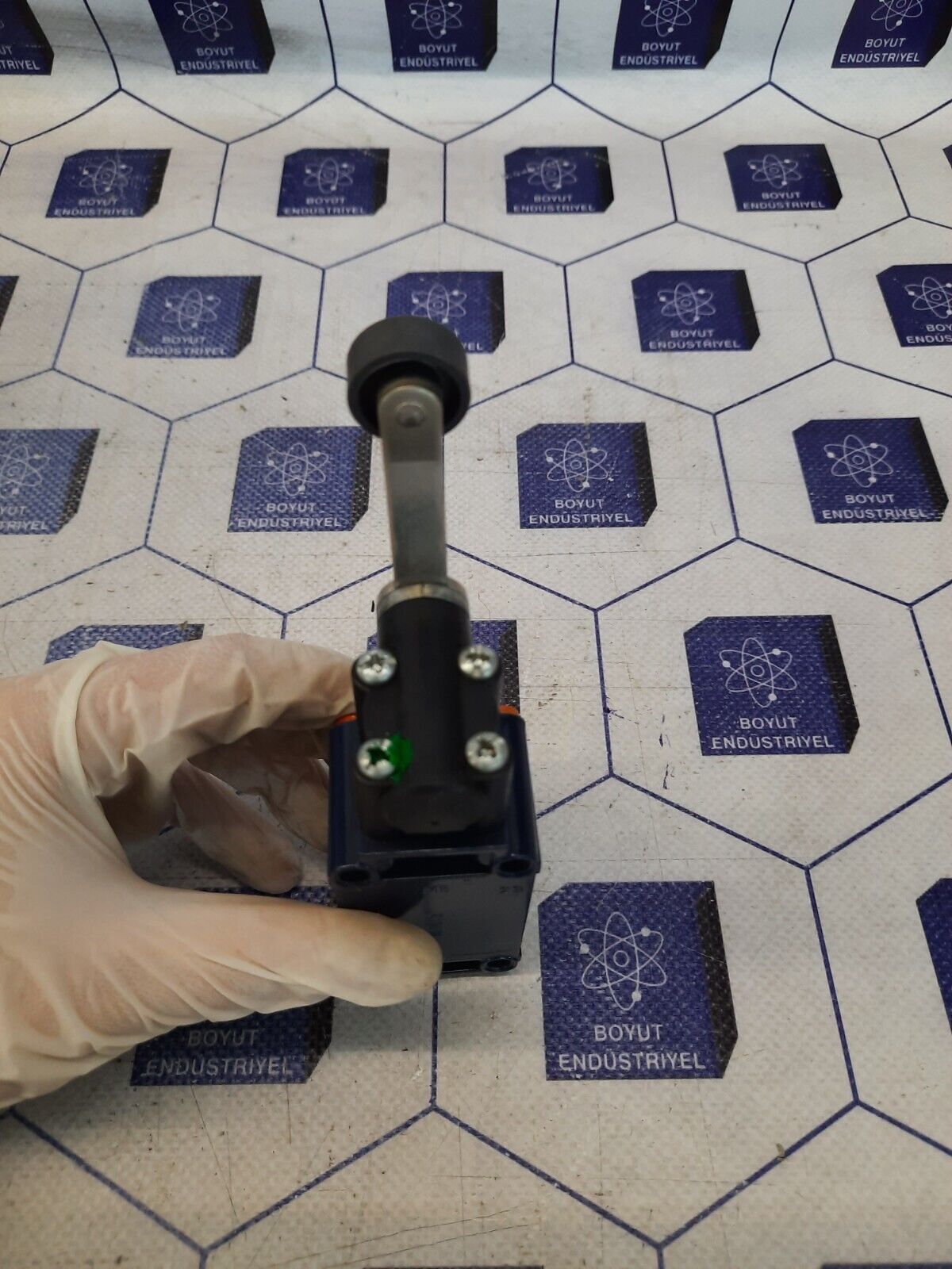 ALIMAK TVH 335-01/01z-2199-2 /  3000 263-957 LIMIT SWITCH