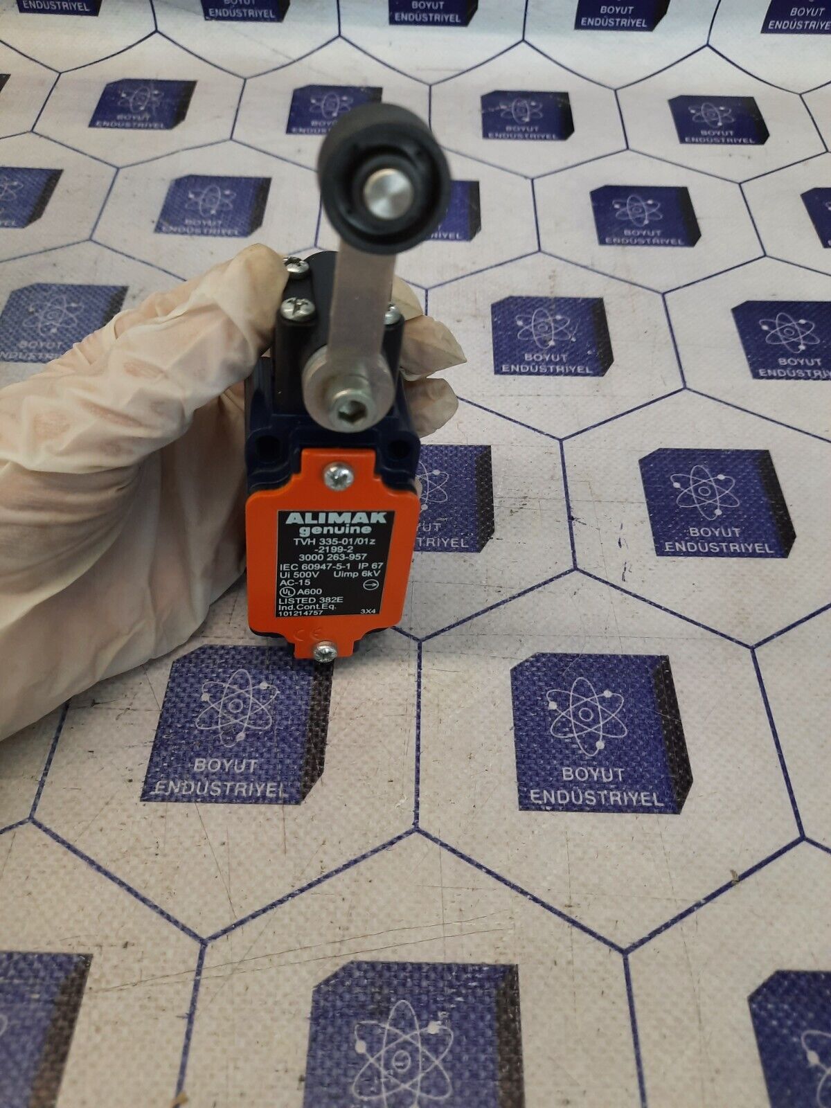 ALIMAK TVH 335-01/01z-2199-2 /  3000 263-957 LIMIT SWITCH