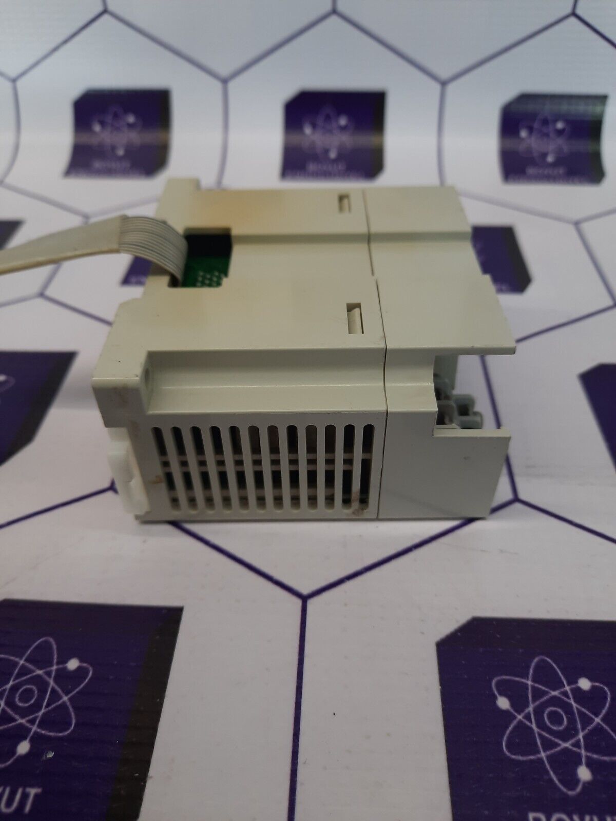 MITSUBISHI FX2N-8EYR-ES/UL PROGRAMMABLE CONTROLLER