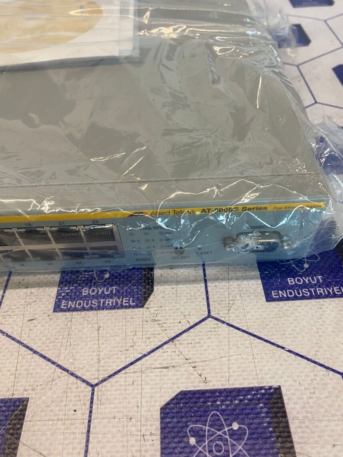 ALLIED TELESIS AT-8000S  SERIES  FAST ETHERNET SWITCH