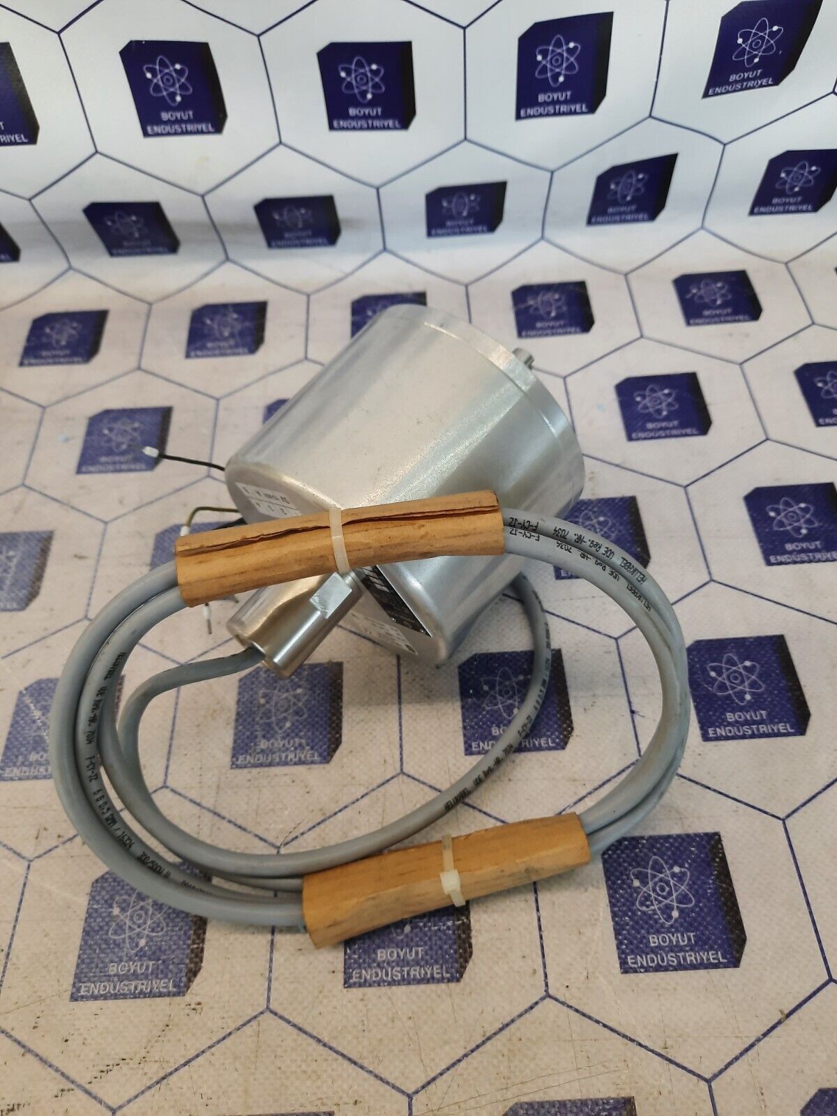 PEPPERL+FUCHS D-68307 Mannheim