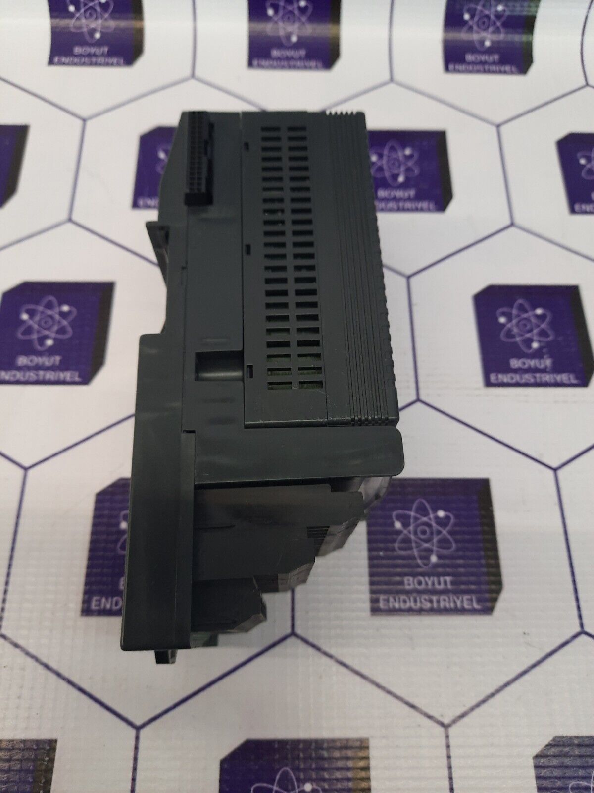 GE Fanuc IC200MDL940E Output module