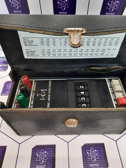 Time Electronics 404S DC Millivolt Source Multi Function Calibrator With Case