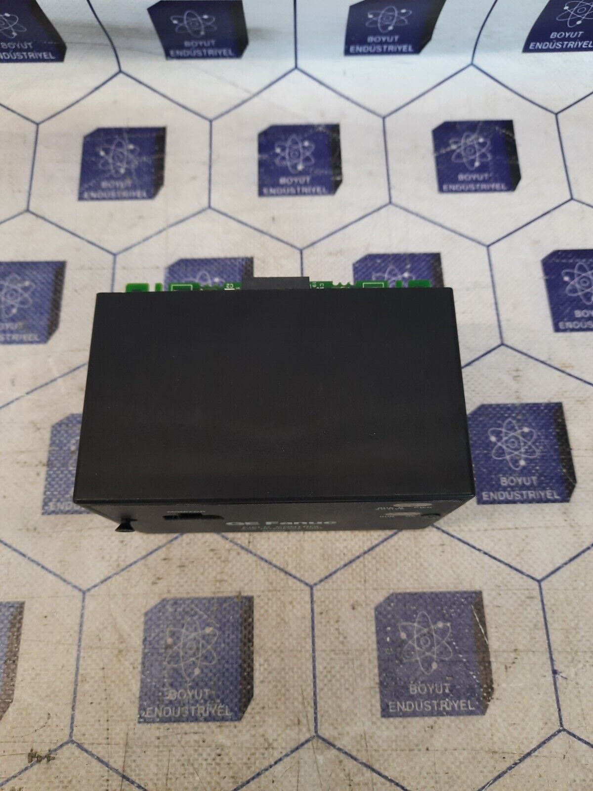 GE FANUC IC670GBI102C GENIUS BUS INTARFACE UNIT