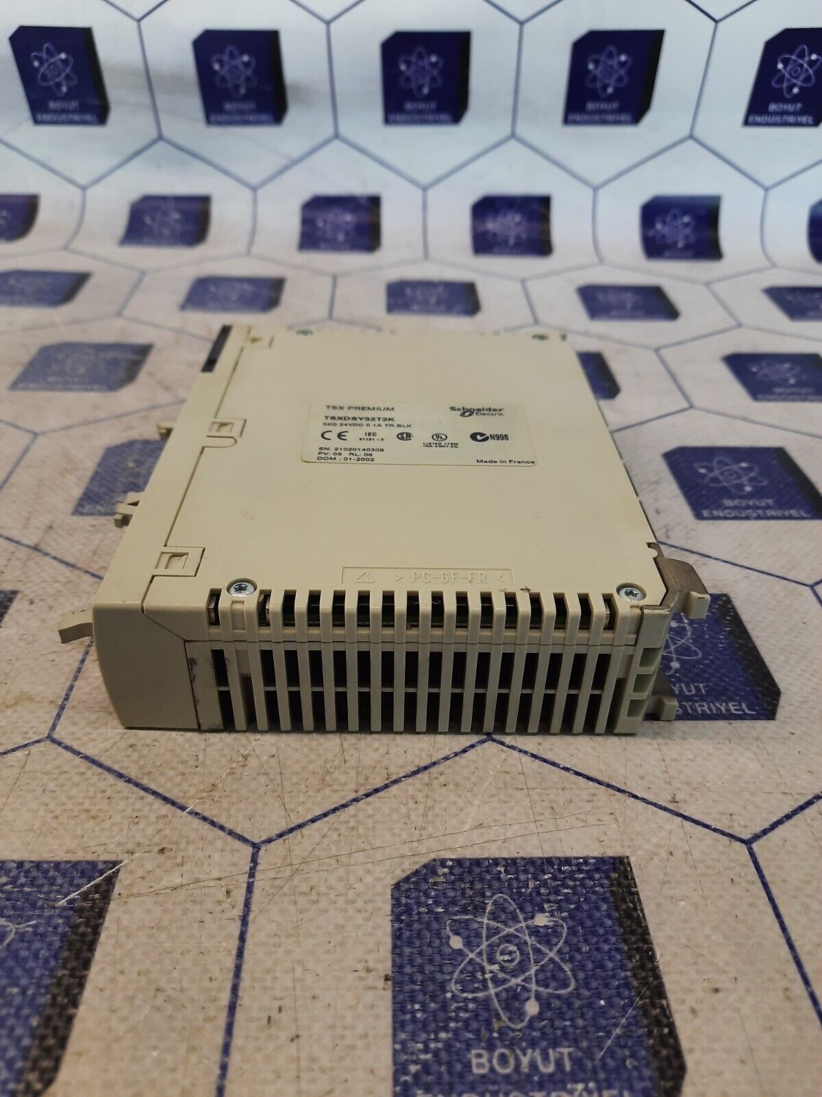 SCHNEIDER ELECTRIC TSXDSY32T2K TSX PREMIUM
