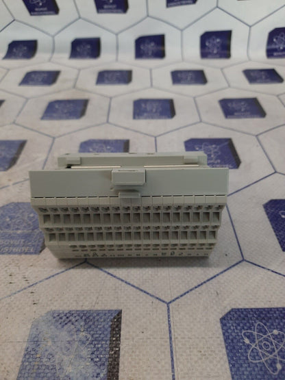 ALLEN-BRADLEY 1794-TB3S Ser.A  TERMINAL BASE MODULE