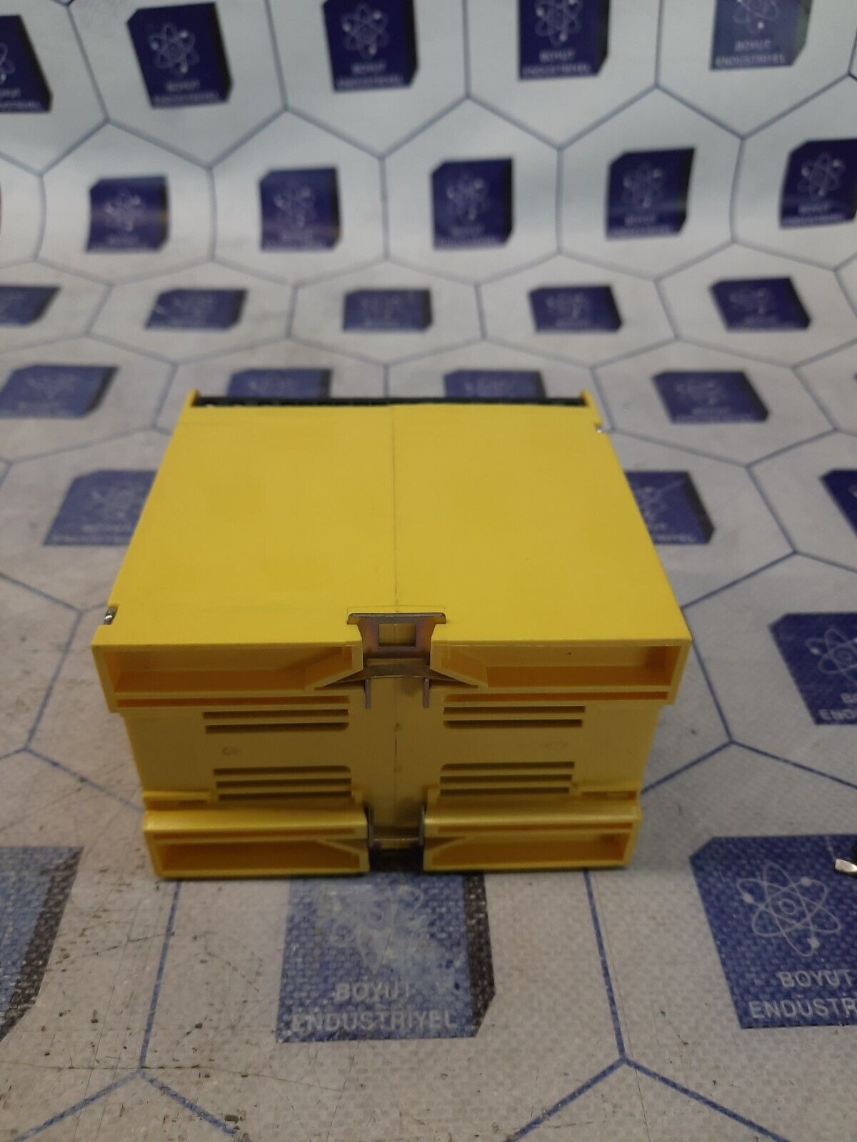 Bender IRDH265-3 INSULATION MONITORING DEVICE