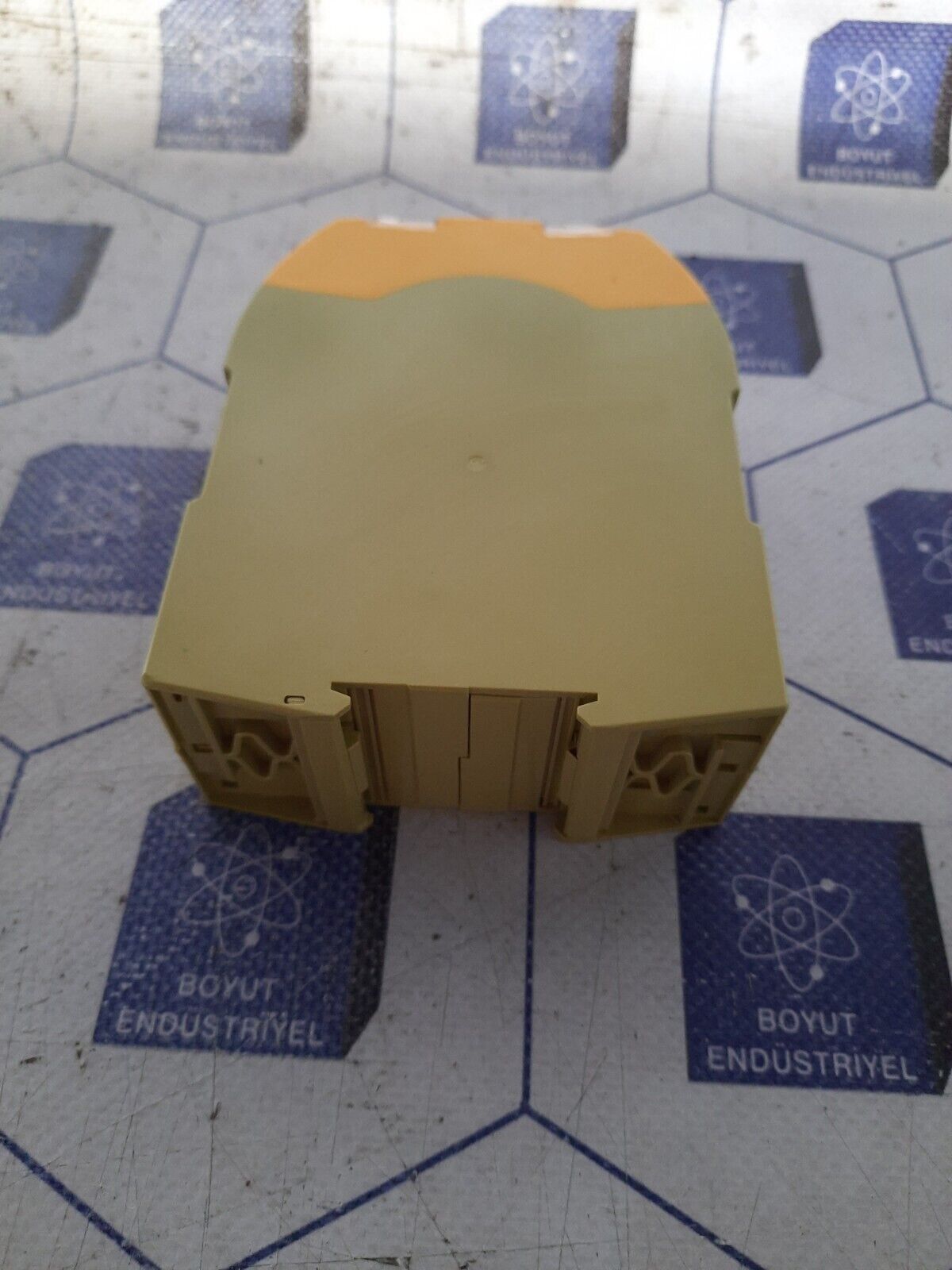 Pilz PNOZ mm0p 772000 safety relay