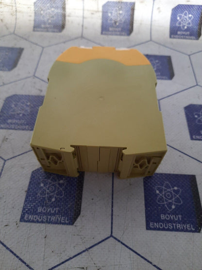 Pilz PNOZ mm0p 772000 safety relay