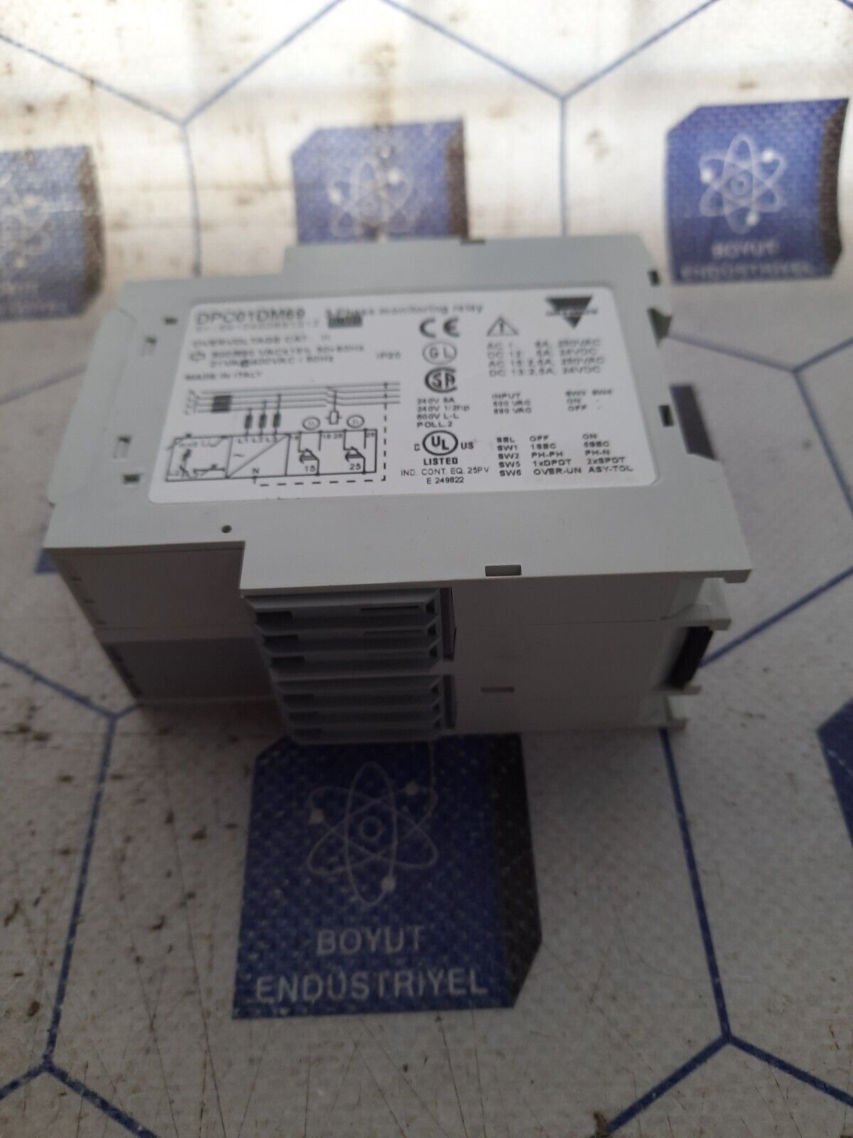 Carlo Gavazzi DPC01DM69 3-Phase monitoring relay