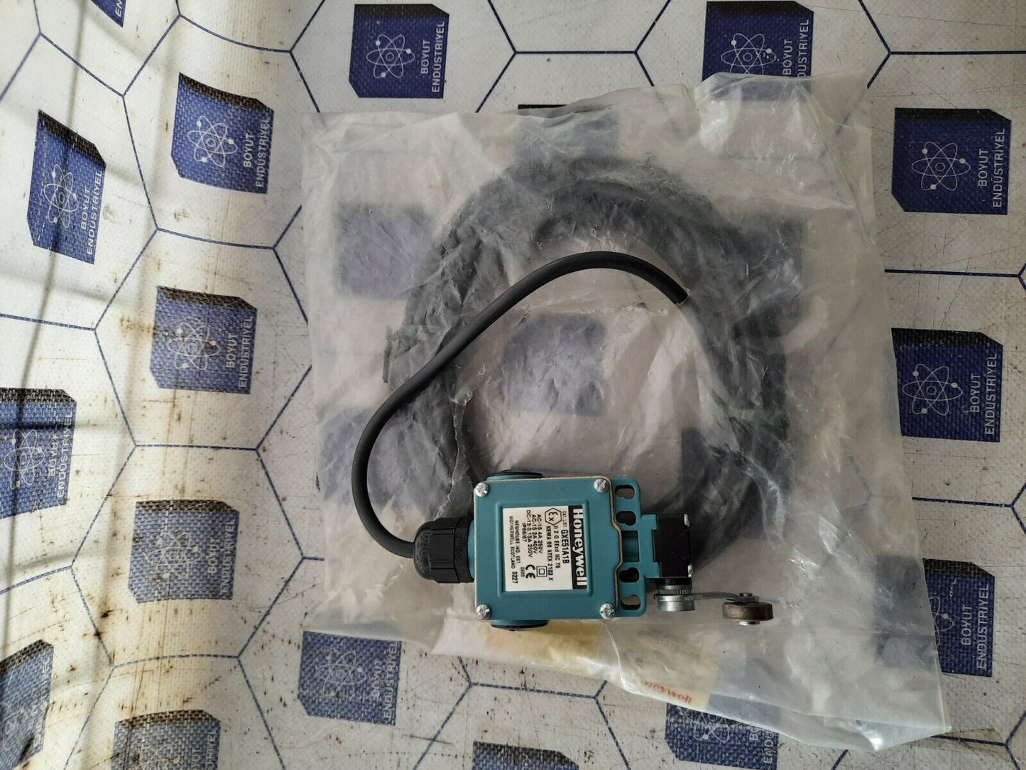 Honeywell GXE51A1B Limit Switches