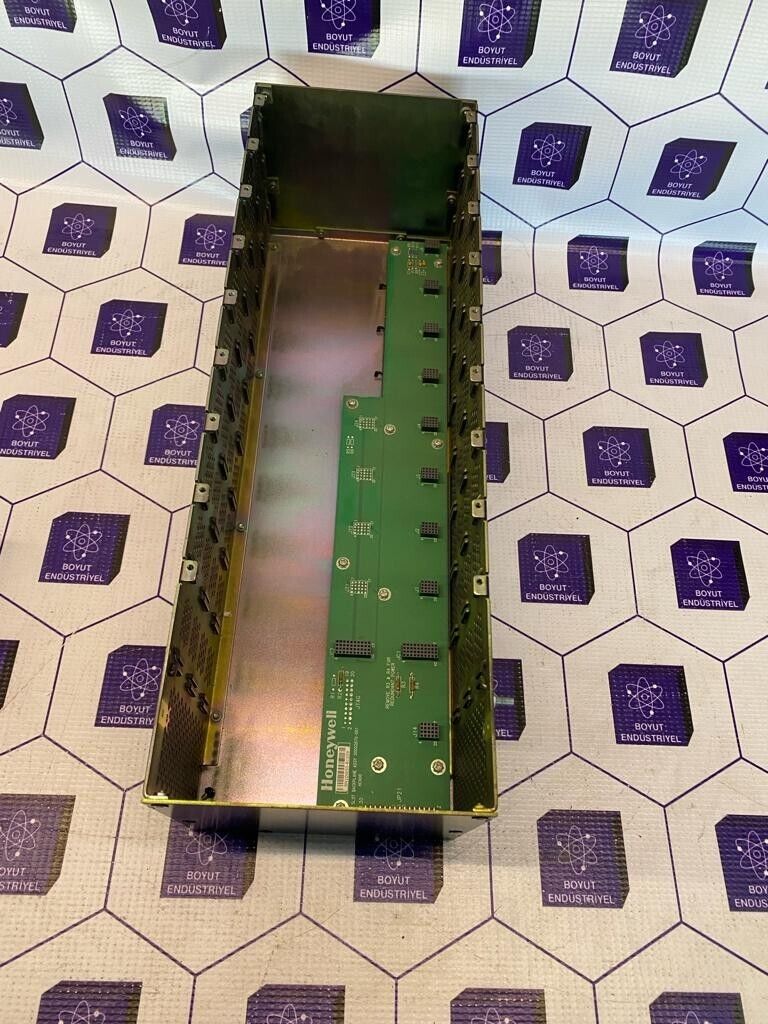 HONEYWELL 900R08-0101 HC900 CONTROLLER 8 I/O SLOT RACK
