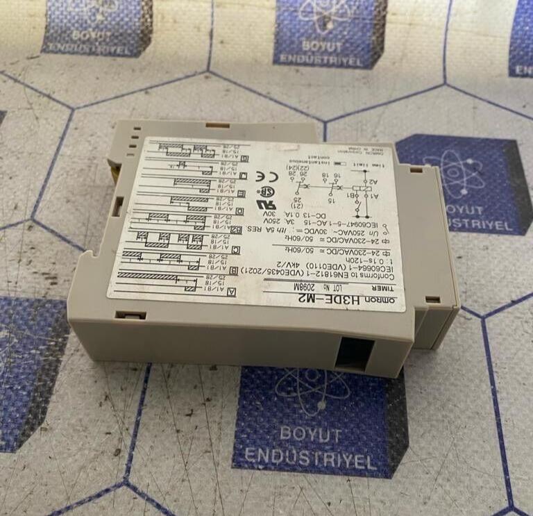 OMRON H3DE-M2 Time Relay