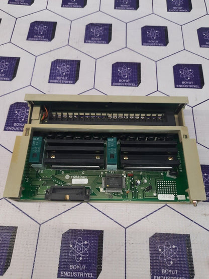 HITACHI YSR20AH 16PTS. AC OUT AC100-240V 1.7A OUTPUT MODULE