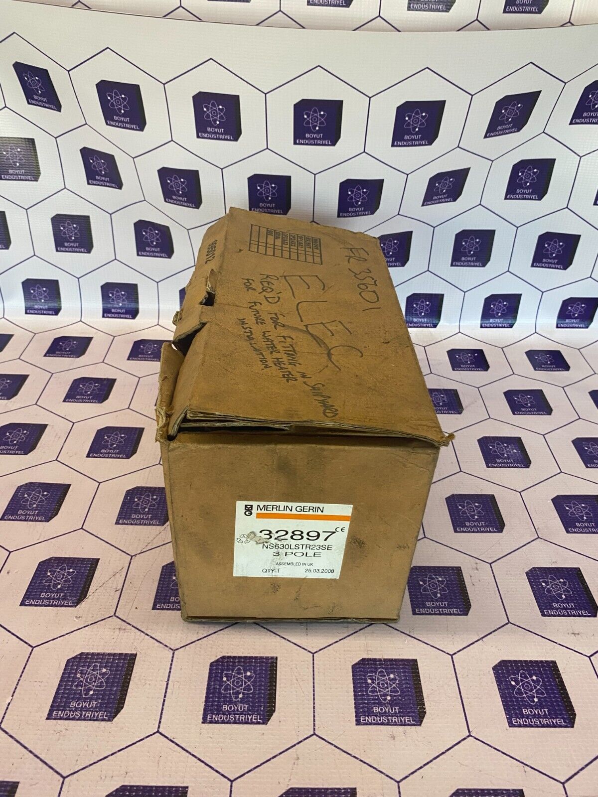 MERLIN GERIN  NS630 L Circuit Breaker