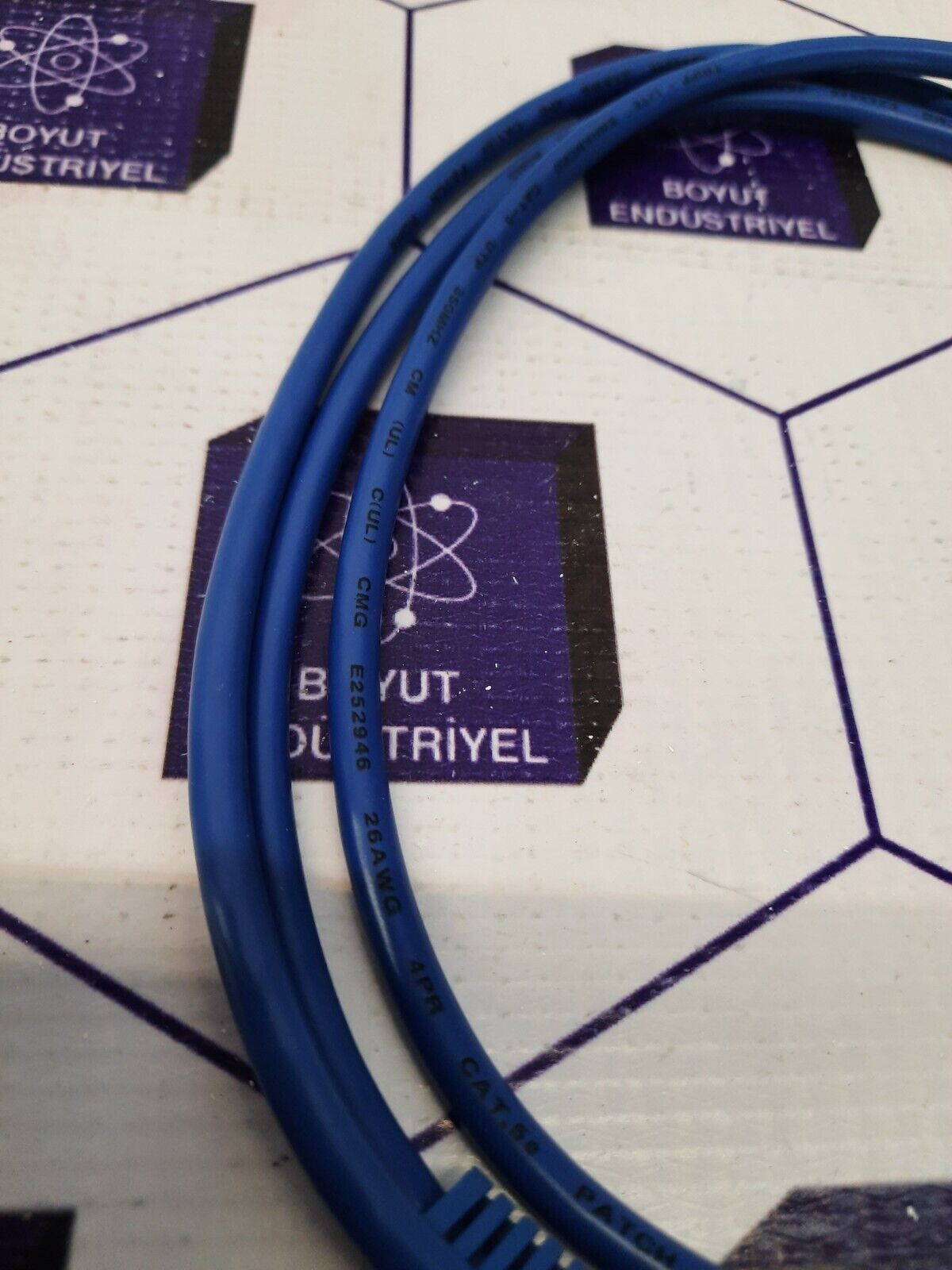 TRIPP LITE N002-005-BL CABLE