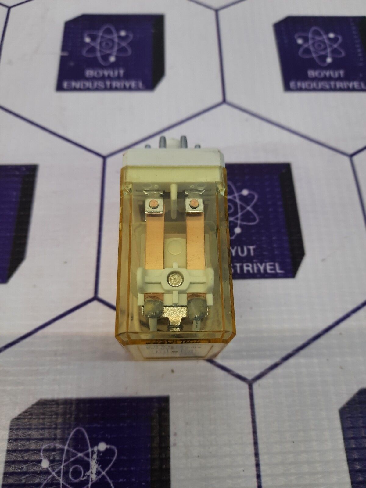 IDEC RR2P-U RELAY