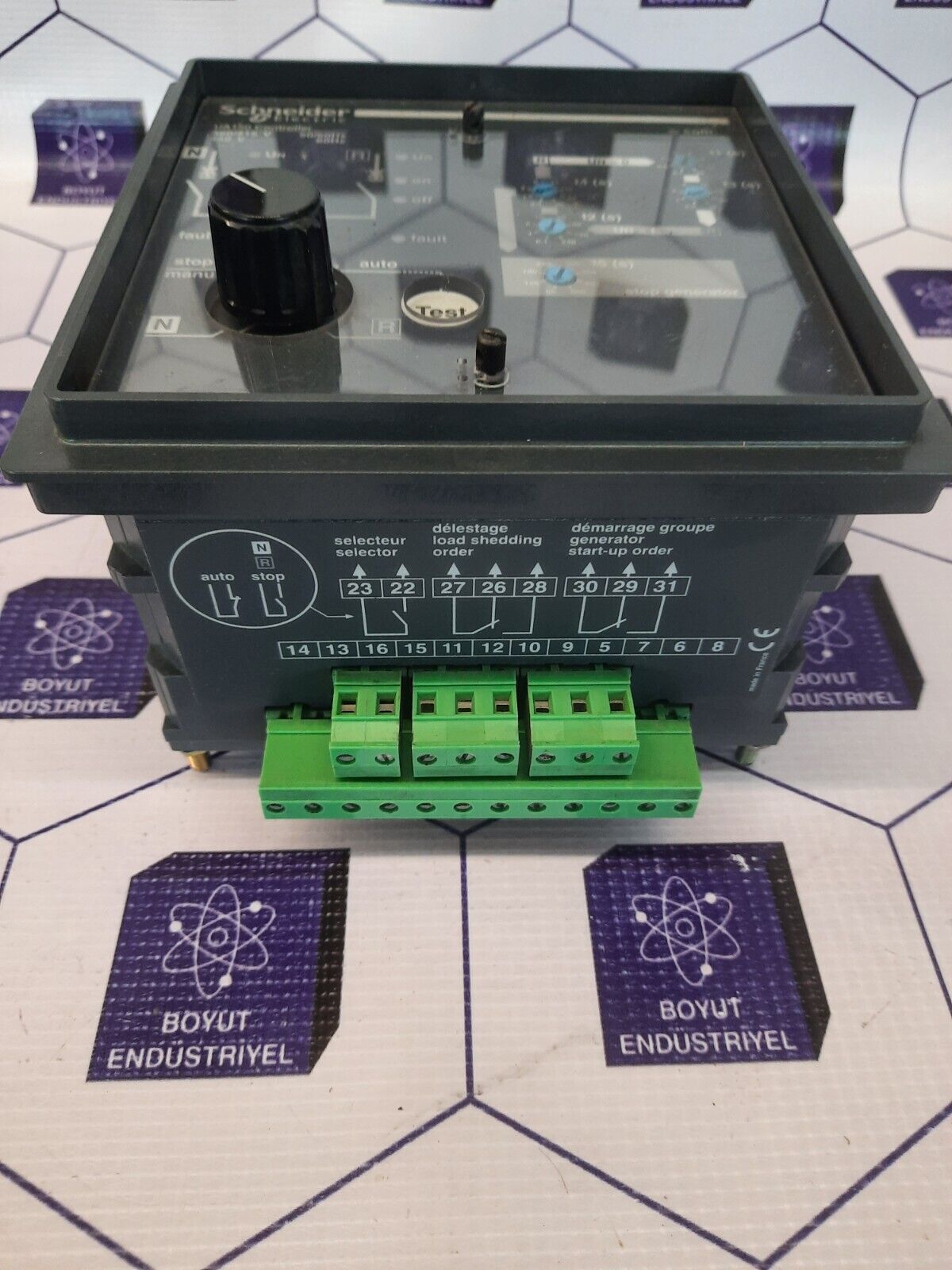 SCHNEIDER ELECTRIC UA 150 – 220240 V UA150 AUTOMATIC UA CONTROLLER