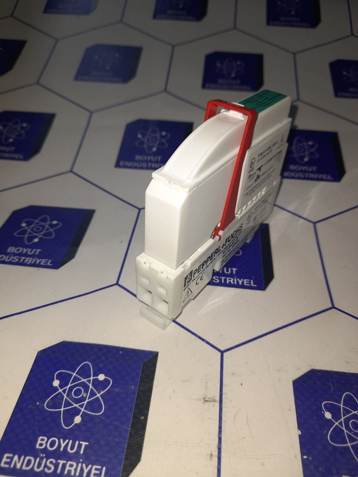 PEPPERL-FUCHS MFT-BASE.2P P/N 200533 / MFT-F.6300 P/N 202755