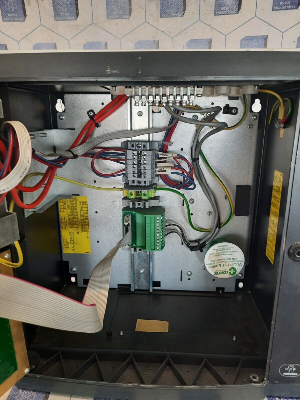 AUTRONICA BS-420G2 FIRE ALARM PANEL