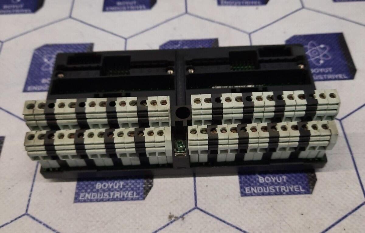 GE FANUC IC670CHS002E I/O BASE 2 TIER BOX TERMINAL