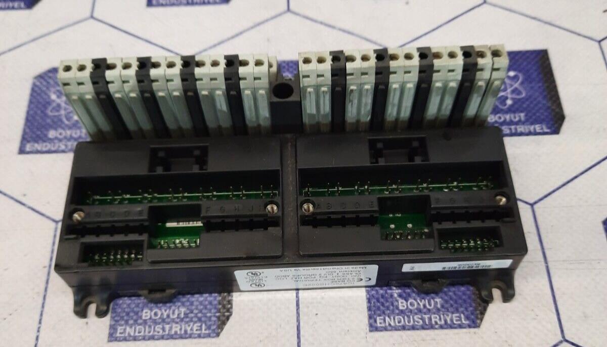 GE FANUC IC670CHS002E I/O BASE 2 TIER BOX TERMINAL