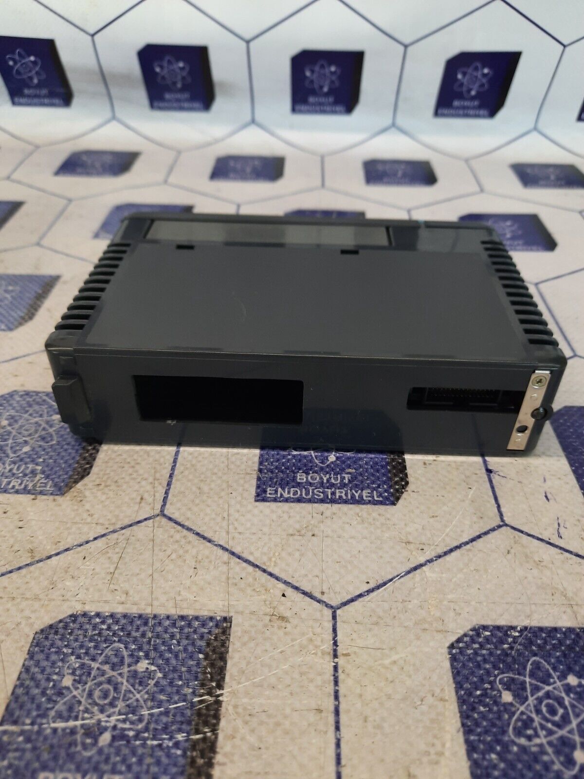 AUTOMATION DIRECT D4-08NE3S RELAY OUTPUT MODULE