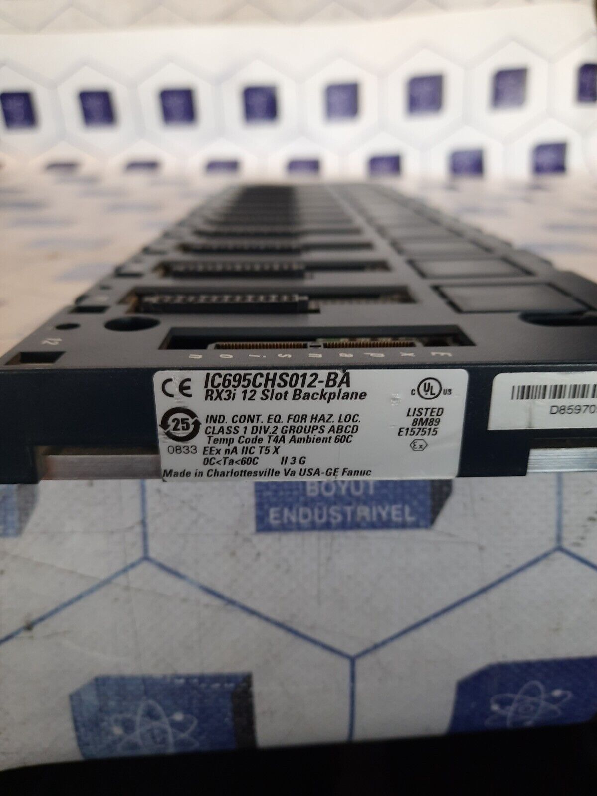 GE FANUC IC695CHS012-BA 12- SLOT BACKPLANE