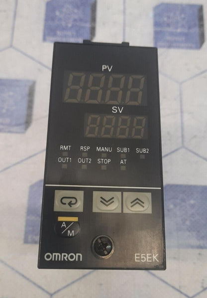 OMRON E5EK-PRR2-500 DIGITAL CONTROLLER