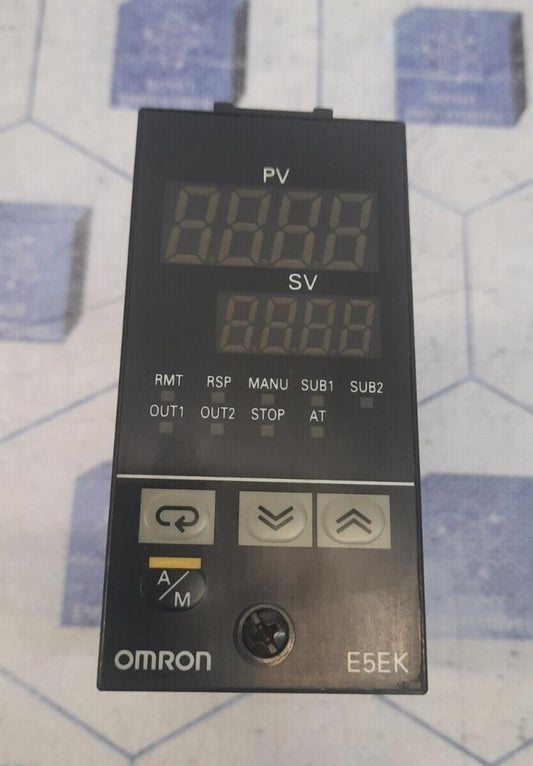 OMRON E5EK-PRR2-500 DIGITAL CONTROLLER