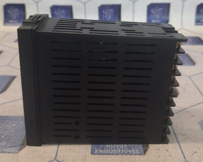 OMRON E5EK-PRR2-500 DIGITAL CONTROLLER