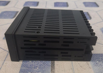 OMRON E5EK-PRR2-500 DIGITAL CONTROLLER