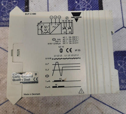 CARLO GAVAZZI EUY C 690 Voltage Controls