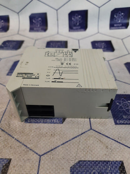 CARLO GAVAZZI EUY C 690 Voltage Controls