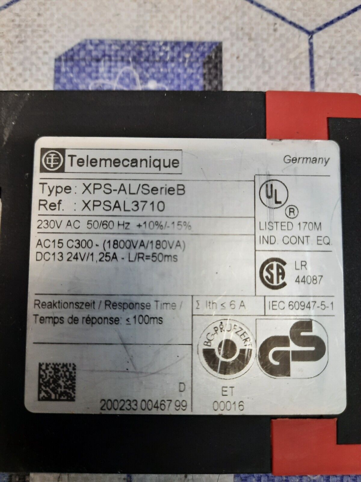TELEMECANIQUE XPS-AL/SerieB Ref.XPSAL3710 SAFETY RELAY